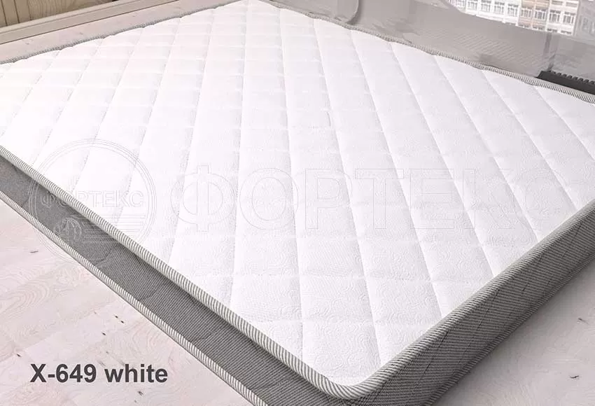 Трикотажа X-649 White на матрасе