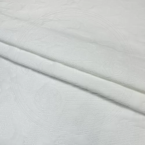 Трикотажное полотно FRTX 25 020 Клевер Белый, рисунок в цвет полотна