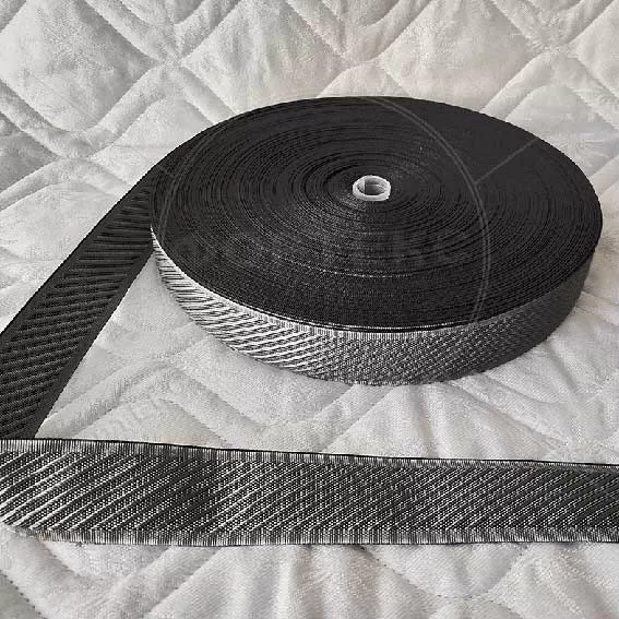 Лента окантовочная цветная A-Ут 9.3 черная оптом