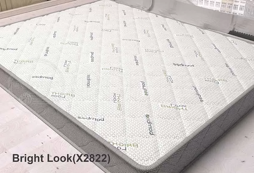 Трикотажное полотно Bright Look на матрасе