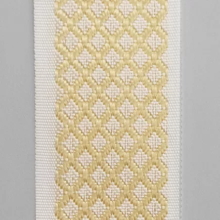 Лента окантовочная цветная AР ромб 6.4 золотая