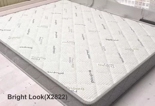 Трикотажное полотно Bright Look на матрасе