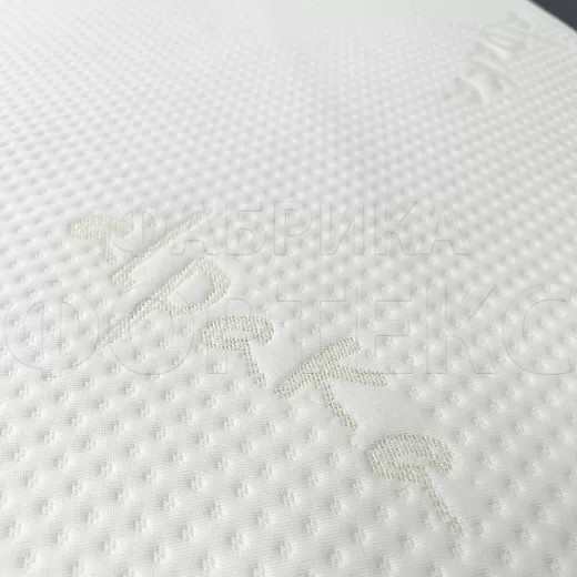 Трикотажное полотно оптом Alpaka FS белое с золотистой вышивкой